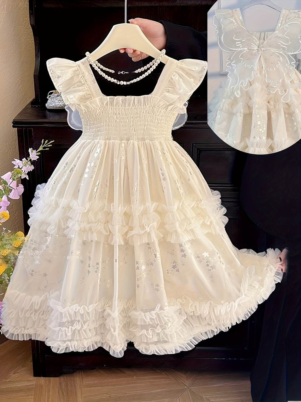 Summer Flying Sleeve Mesh Dress for Girls / Featuring 3D Butterfly Angel Wings / a Floral Tulle Mid-Length Skirt