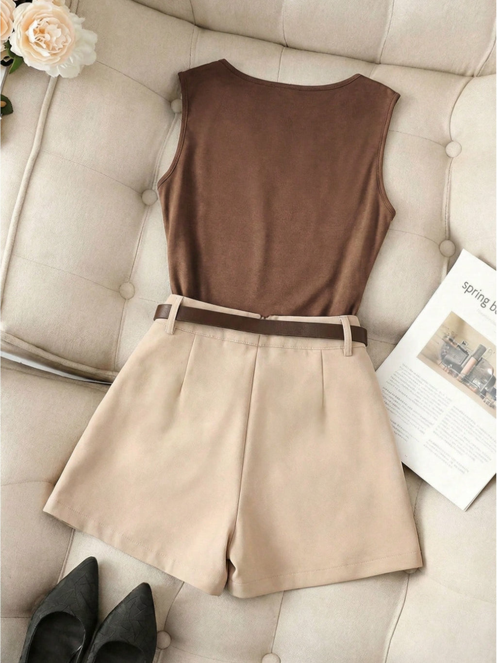 ZD260407049This New Spring/summer Women's Sleeveless Slim-fit Brown Vest Features a Ruffled Neckline and Comes with an Apricot Wide-leg Skirt. This 2pcs Outfit Is Suitable for Casual Attire, Business Occasions, Dates, and Various Other Events.