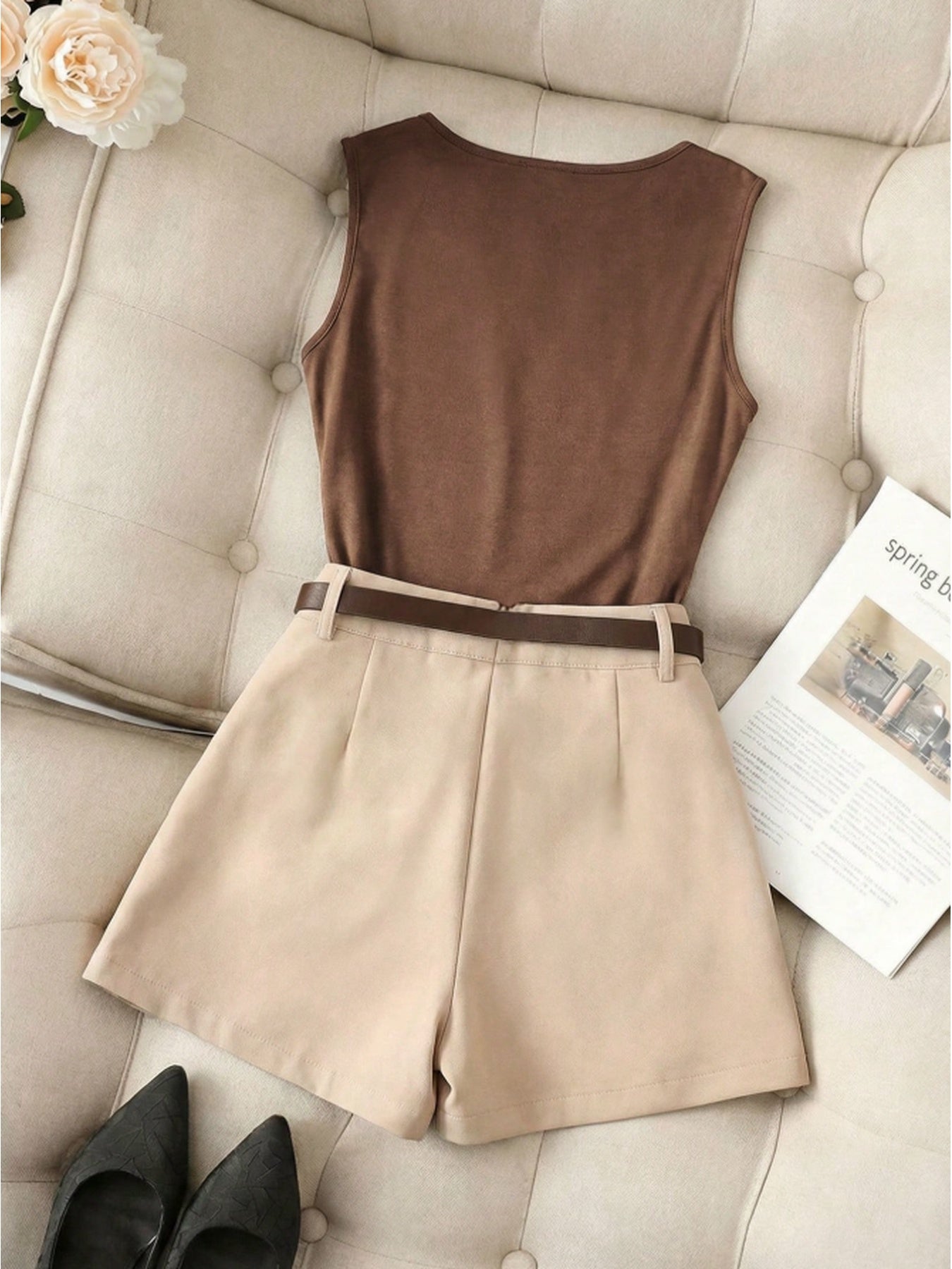 ZD260407049This New Spring/summer Women's Sleeveless Slim-fit Brown Vest Features a Ruffled Neckline and Comes with an Apricot Wide-leg Skirt. This 2pcs Outfit Is Suitable for Casual Attire, Business Occasions, Dates, and Various Other Events.