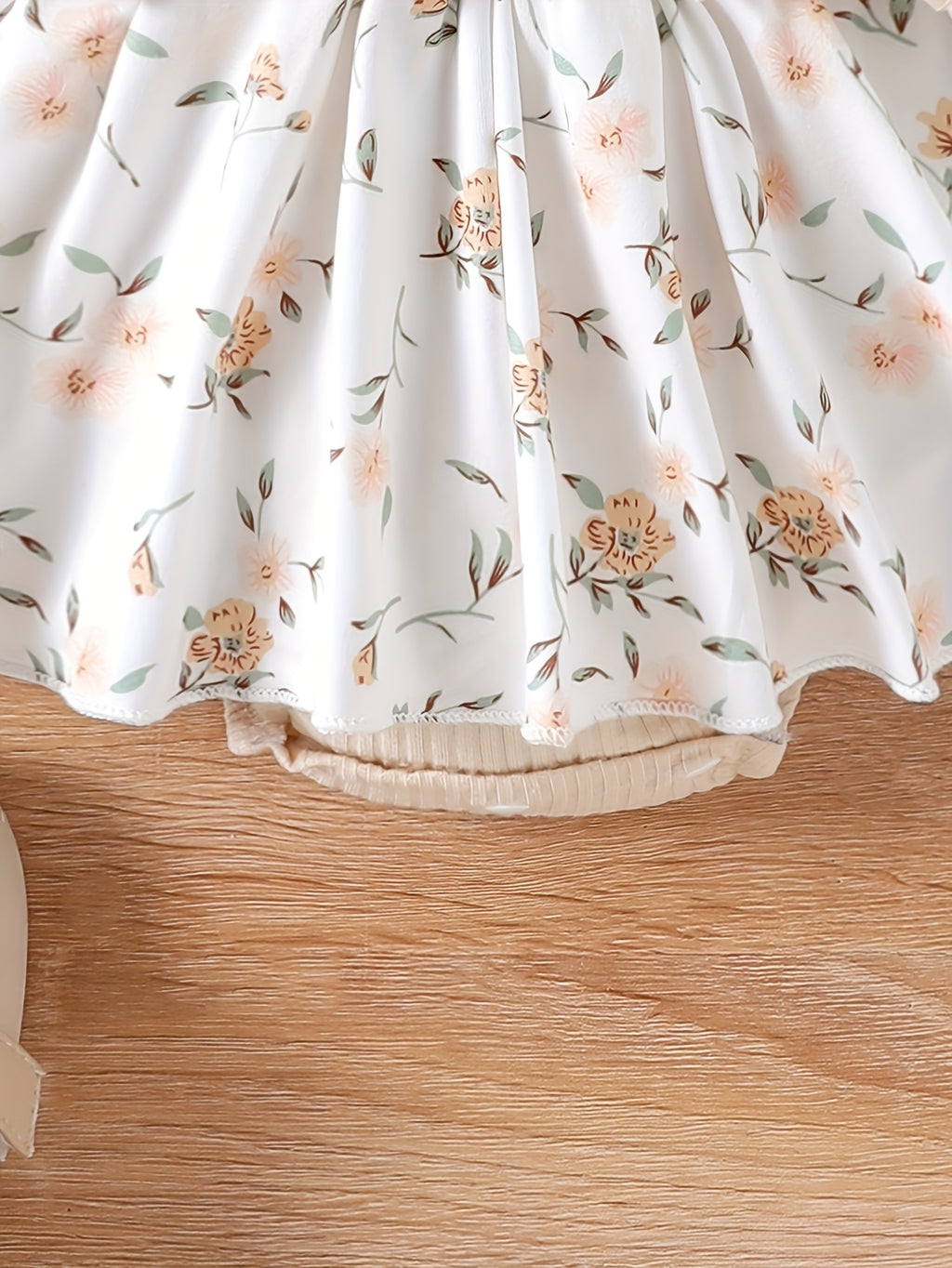 Spring/Autumn Infant Floral Print Long-Sleeve Romper Dress for Baby Girls with Flutter Sleeves + Headband Children's Clothing, Perfect for Outdoor