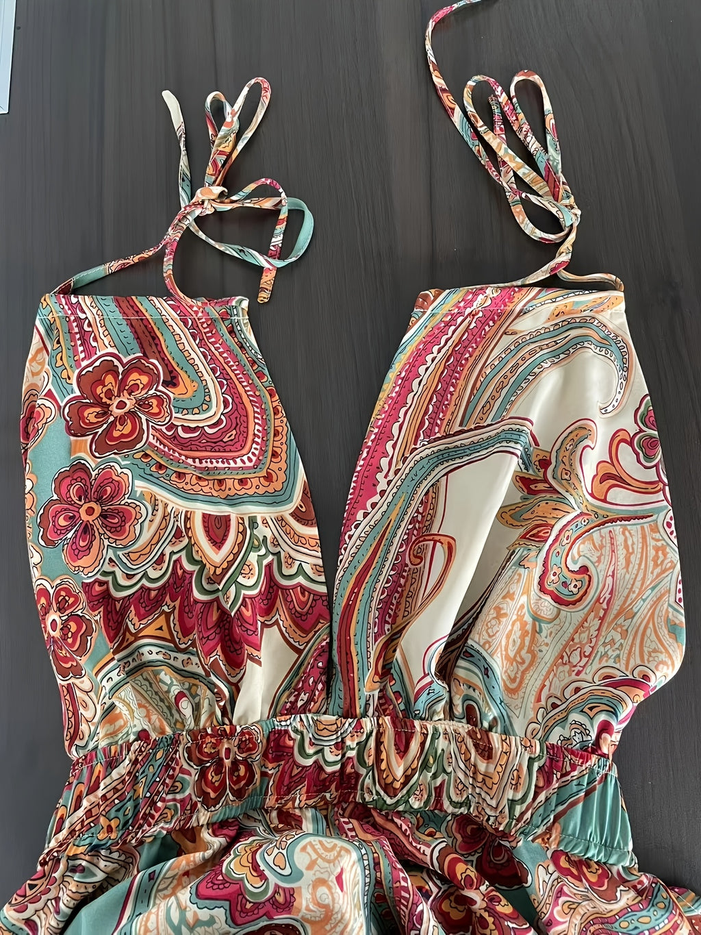 [Bohemian Tank Top] Elegant Bohemian Women's Spaghetti Strap Tank Top | Paisley Print, Backless Design, Off the Shoulder, Perfect for Spring/Summer