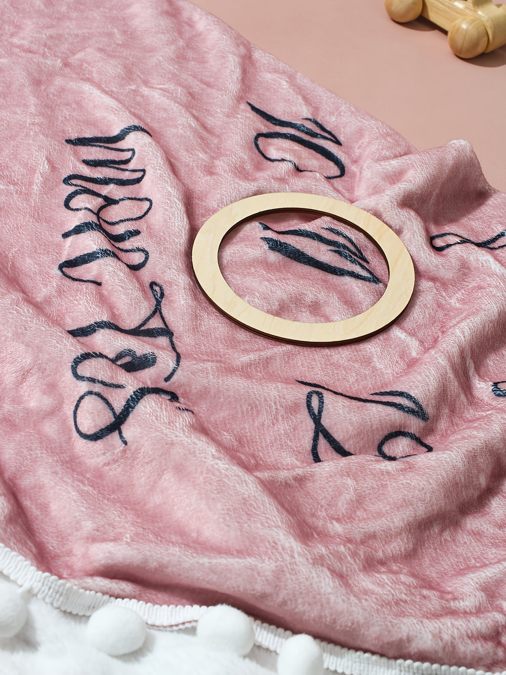 [Baby Shower Gift] 2pcs Newborn Blanket with Wooden Ring Set, Baby Monthly Milestone, Flange Velvet Blanket, Multifunctional Blanket, Photography Blanket, Shower Gift, Baby Growth, Baby Photography Background Props 100Cm X 120Cm
