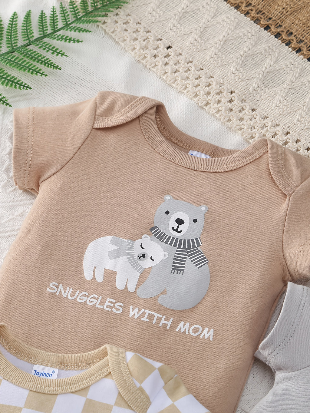 Newborn Unisex Triangle Romper Crawling Outfit, Cute Style 5pcs Set for All Seasons (Spring, Summer, Autumn, Winter), Perfect for Outdoor